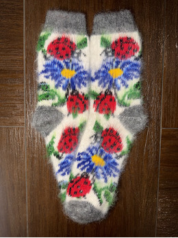 Жіночі шкарпетки з козиного пуху з ромашкою на білому