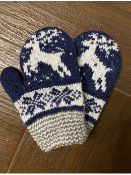 Ангорові дитячі рукавички для малюків олень білий на синьому