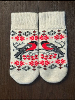 Жіночі рукавички потовщені з снігурем та орнаментом на білому