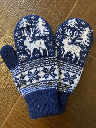 Дитячі рукавички для підлітків із білим оленем на синьому