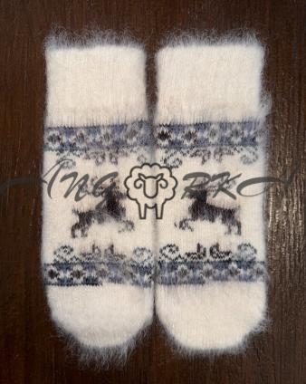 Рукавички жіночі з козиного пуху з оленем Рудольфом