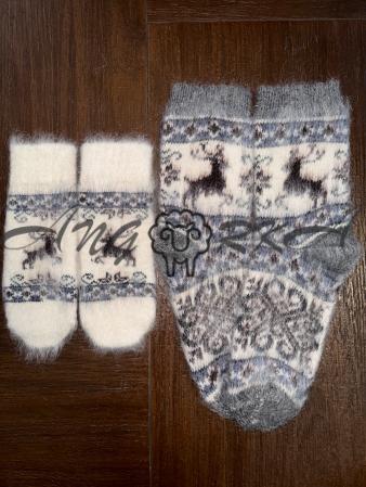 Комплект жіночий рукавички та шкарпетки з козиного пуху з оленем Рудольфом