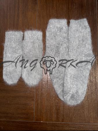 Комплект жіночий рукавички та шкарпетки з козиного пуху однотонний сірий