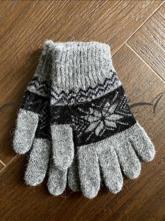 Ангорові чоловічі перчатки з орнаментом з чорним на сірому
