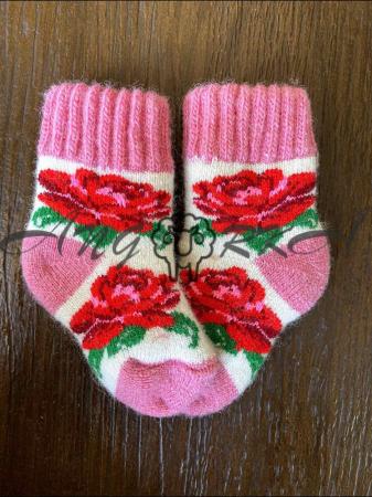 Ангорові дитячі носки р.1 роза на білому з рожевою п'яткою 