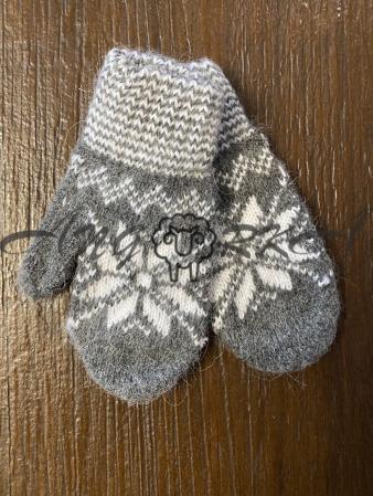 Ангорові дитячі рукавички для немовлят зірочка на сірому