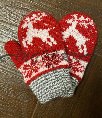 Ангорові дитячі рукавички для малюків олень білий на червоному